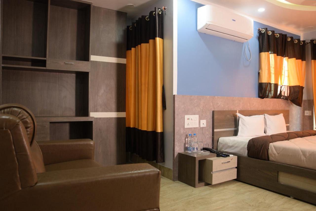 Hotel Nandini Baharampur Εξωτερικό φωτογραφία